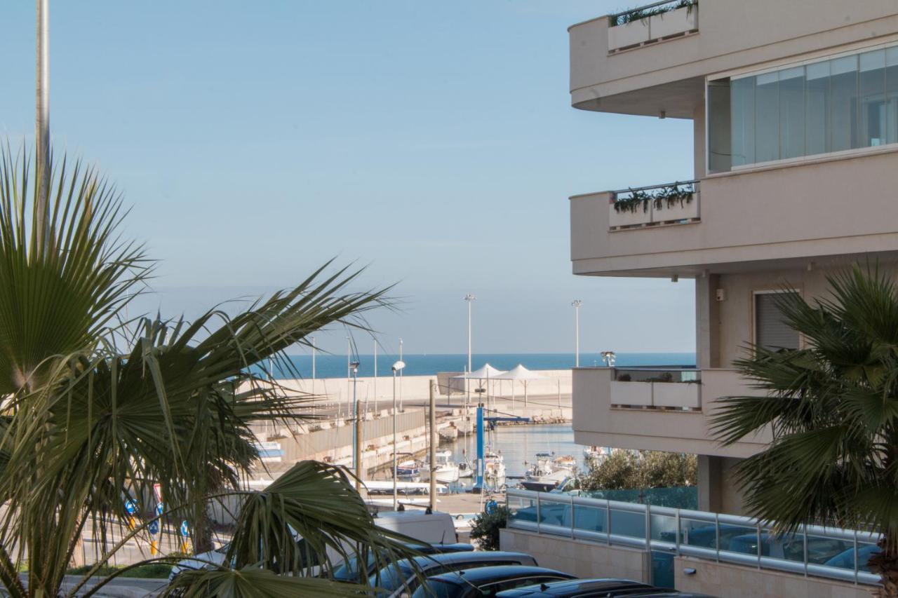 Nilu In Citta - Nuovo Appartamento Con Vista Mare 莫诺波利 外观 照片